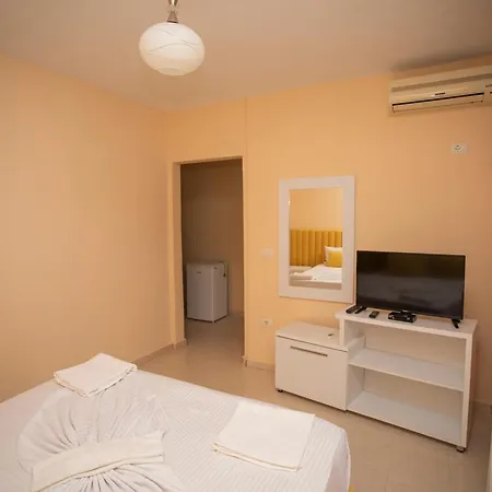 Sunrise Golem (Tirana)