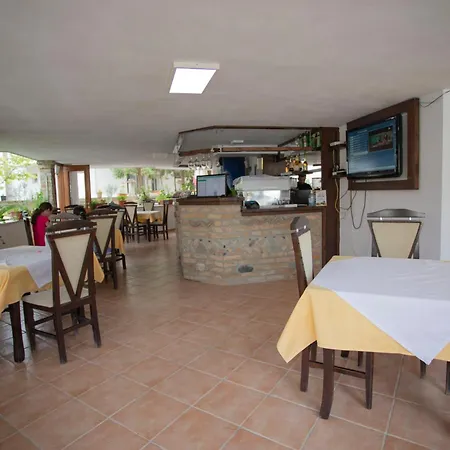 Hotel Sunrise Golem (Tirana)