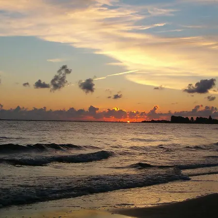 Sunrise Hotel Golem (Tirana)