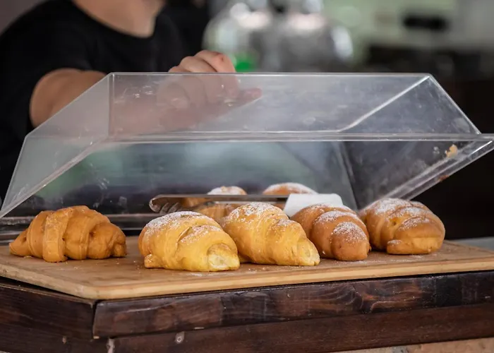 Hotel Sunrise Golem (Tirana)