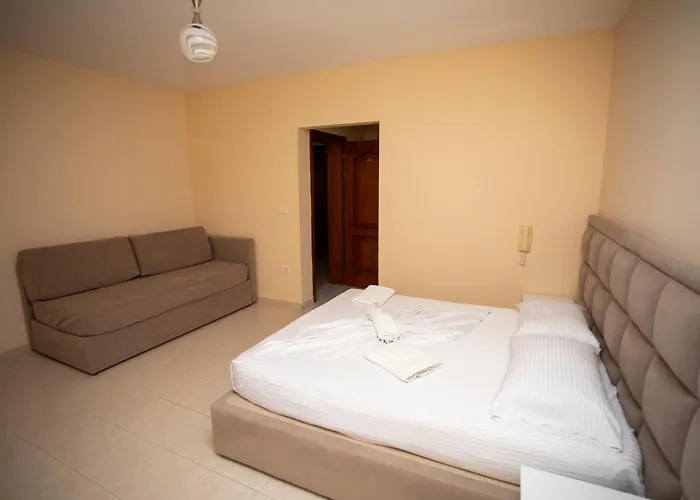 Sunrise Hotel Golem (Tirana)